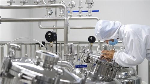 芙芙工廠 醫(yī)用級(jí)智能化模式引領(lǐng)珠寶首飾生產(chǎn)線革新